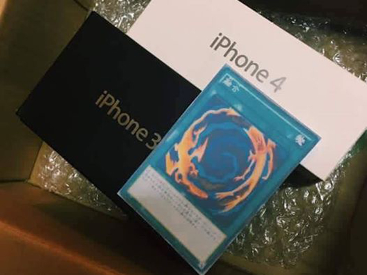 shutka_dnya_kitayanka_poluchila_iphone_3gs_i_4_vmesto_iphone_7 - рис.1