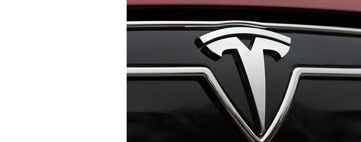 Tesla отзывает 15 тысяч машин из-за опасного дефекта 