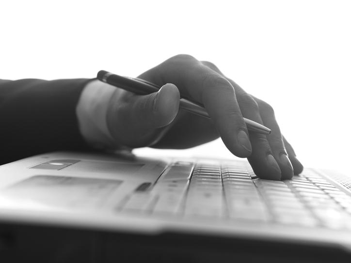 Московский депутат предложил создать альтернативу Википедии