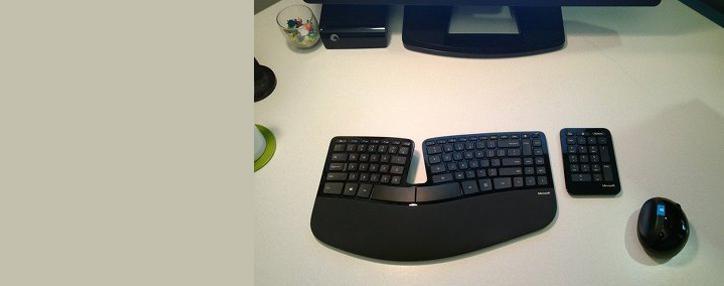 Microsoft выпустила комплект из мыши и клавиатуры необычной формы