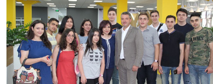 Учащиеся летней бизнес-школы посетили административный офис Beeline в Ереване