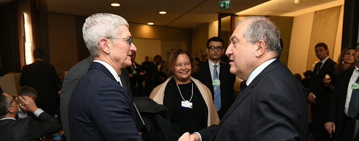 Президент Армении обсудил с Тимом Куком сотрудничество в сферах ИТ и инноваций