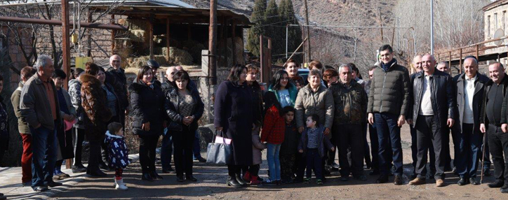 111 LED լուսատու. Վիվա-ՄՏՍ–ի աջակցությամբ Արփի գյուղում լուսավորվել են նոր փողոցներ