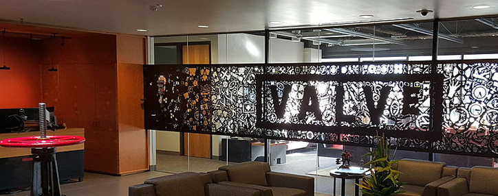 Глава Valve рассказал о планах выпустить беспроводный VR-шлем