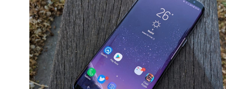 В Samsung Galaxy S10 сканер отпечатков пальцев встроят прямо в экран 