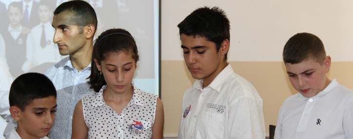 Beeline передал WiFi устройства школьной лаборатории "Армат" в Армении