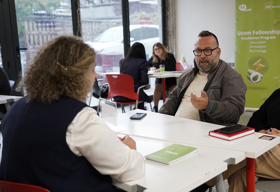 Speed-Mentoring Event Accelerates Green Innovations within the Ucom Fellowship Program
