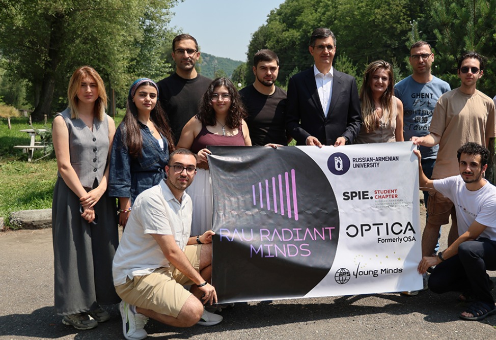 Ральф Йирикян выступил с лекцией в Летней инженерной школе Славянского университета