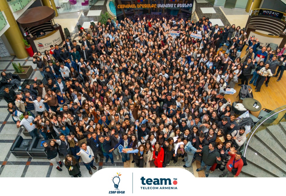 700 молодых людей на одной платформе. Team рядом с «Сильным сообществом» для образования и развития регионов