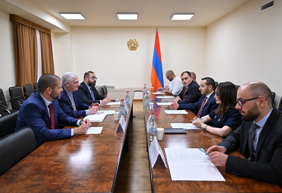 Satellite Kuiper and cloud AWS Outposts: joint projects discussed in Armenia with Amazon Web Services Vice President