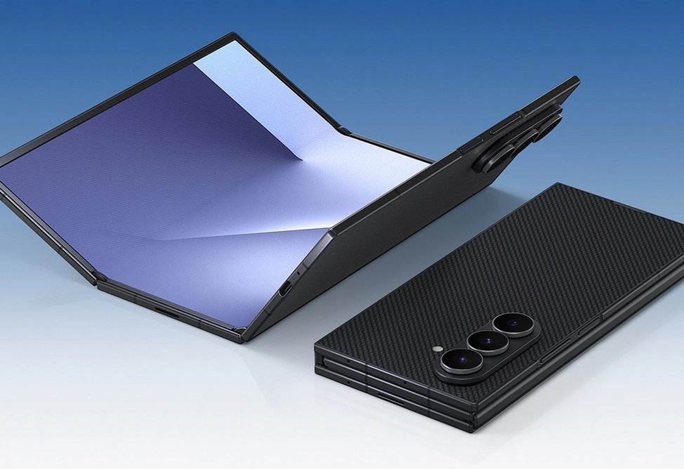 Samsung презентовал свой первый складывающийся втрое смартфон