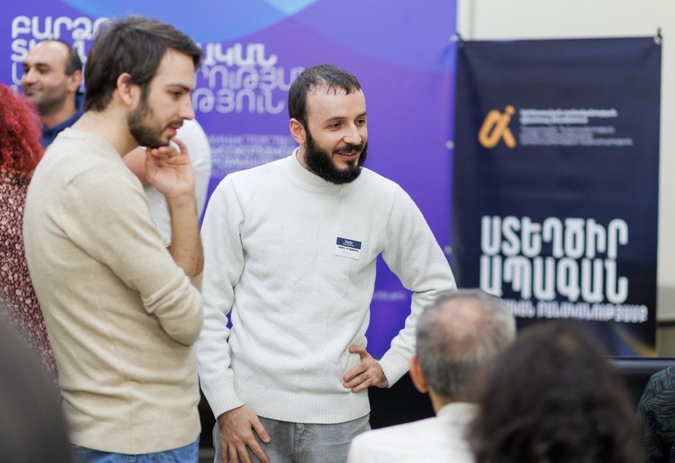 В Армении презентовали программу доступа госведомств к HPC-ресурсам для ИИ при участии AWS